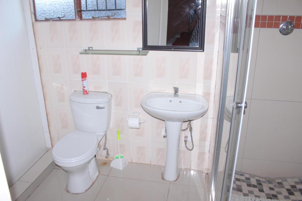 Global Guest House Kasane Exterior foto